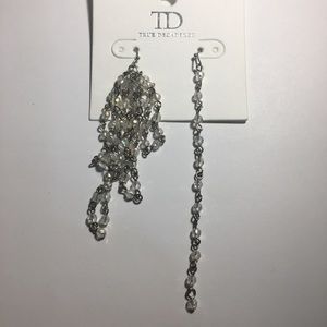 Beaded asymmetrical earrings(NEW)